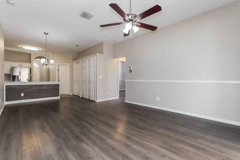 2,580/Mo, 1927 Fruitridge St Brandon, FL 33510 Living Room View