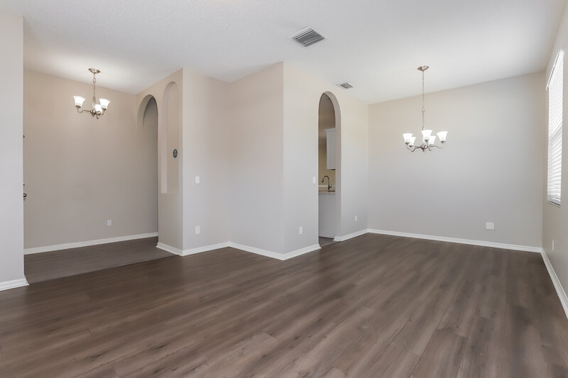 2,580/Mo, 1927 Fruitridge St Brandon, FL 33510 Family Room View
