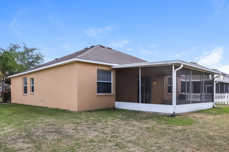 2,580/Mo, 1927 Fruitridge St Brandon, FL 33510 Rear View