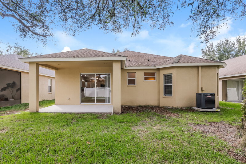 2,305/Mo, 13043 Terrace Springs Dr Temple Terrace, FL 33637 Rear View