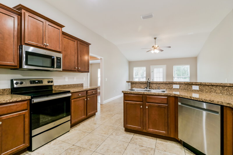 2,230/Mo, 18525 Dajana Ave Land O Lakes, FL 34638 Kitchen View 2