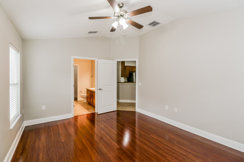 2,230/Mo, 18525 Dajana Ave Land O Lakes, FL 34638 Main Bedroom View