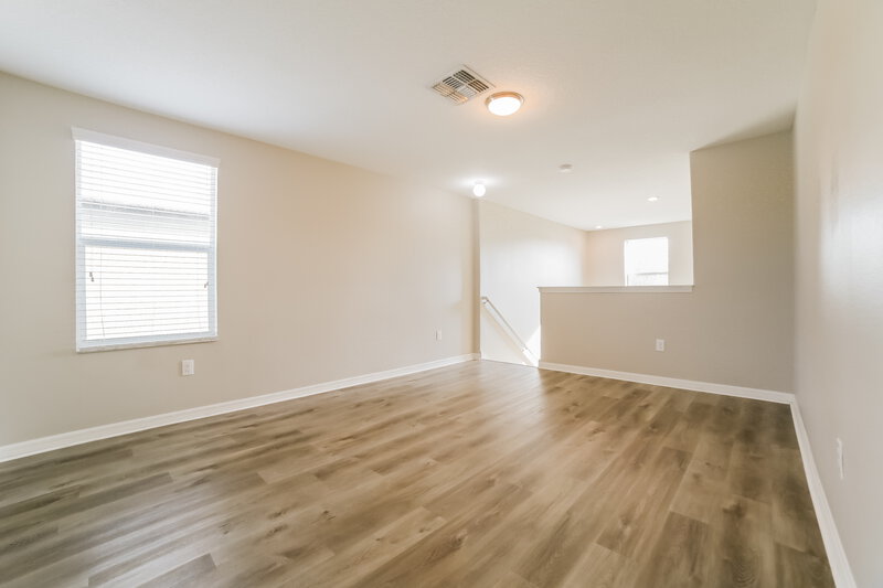 4,050/Mo, 6603 Trent Creek Dr Sun City Center, FL 33573 Loft View