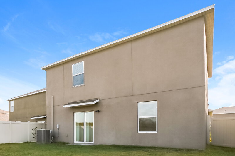 4,050/Mo, 6603 Trent Creek Dr Sun City Center, FL 33573 Rear View