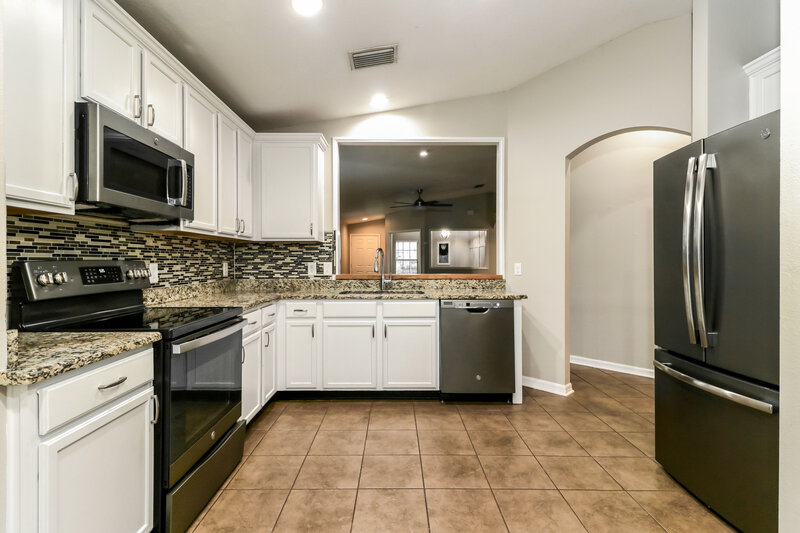 2,015/Mo, 15660 Greyrock Dr Spring Hill, FL 34610 Kitchen View