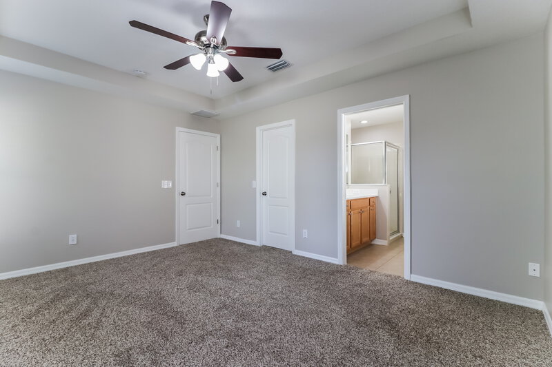 2,020/Mo, 7124 Kendall Heath Way Land O Lakes, FL 34637 Main Bedroom View 2