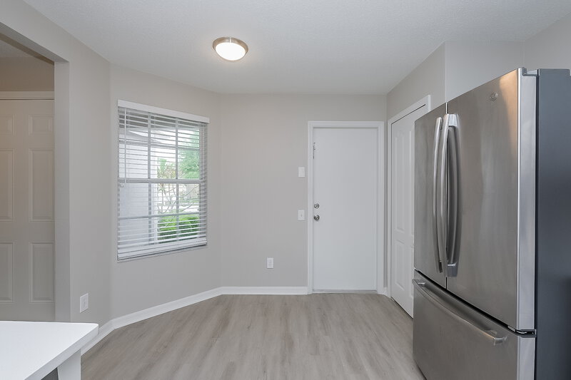 2,060/Mo, 12529 Dawn Vista Dr Riverview, FL 33578 Kitchen View
