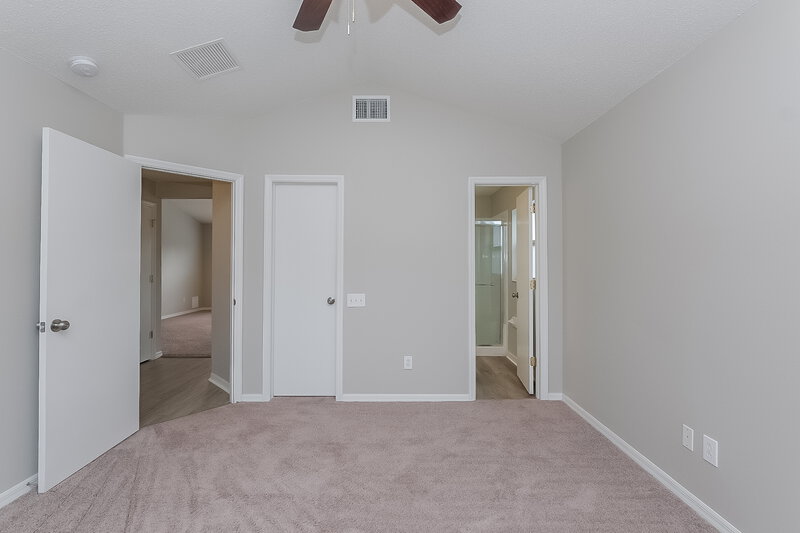 2,060/Mo, 12529 Dawn Vista Dr Riverview, FL 33578 Main Bedroom View