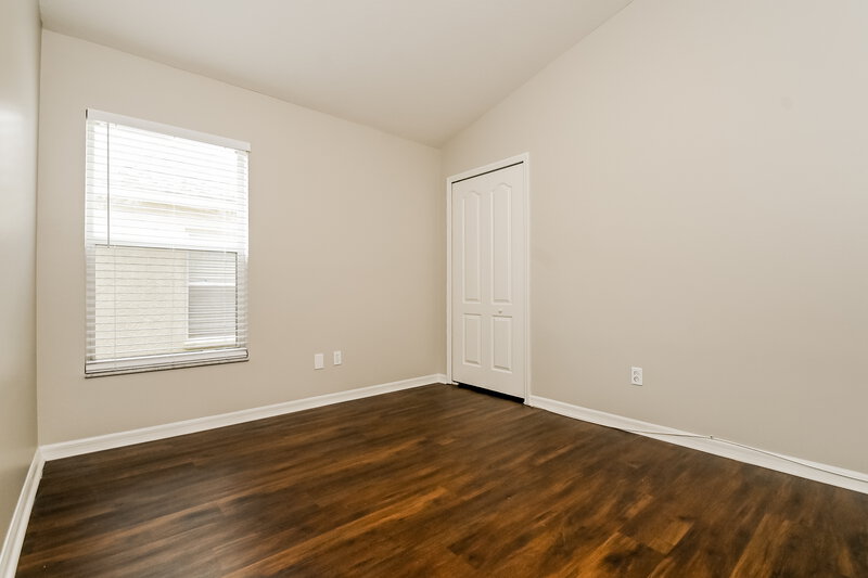 2,400/Mo, 8325 Canterbury Lake Blvd Tampa, FL 33619 Main Bedroom View