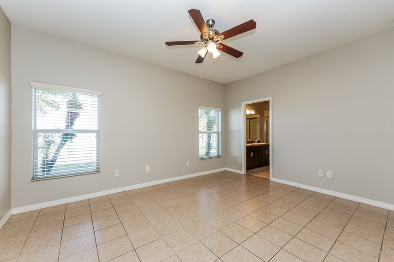 2,085/Mo, 1510 Mira Lago Cir Ruskin, FL 33570 Main Bedroom View