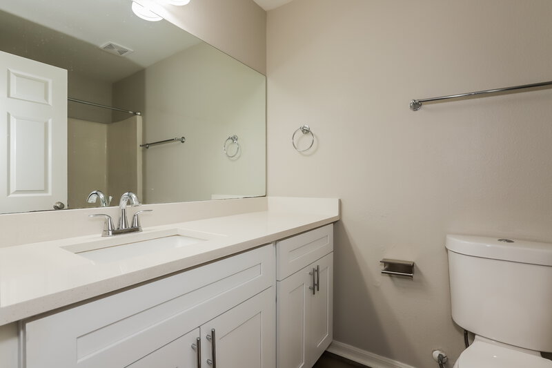 2,180/Mo, 4715 Little Denise Ct Valrico, FL 33594 Bathroom View