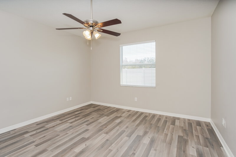 2,335/Mo, 1309 Oak Pond St Ruskin, FL 33570 Main Bedroom View