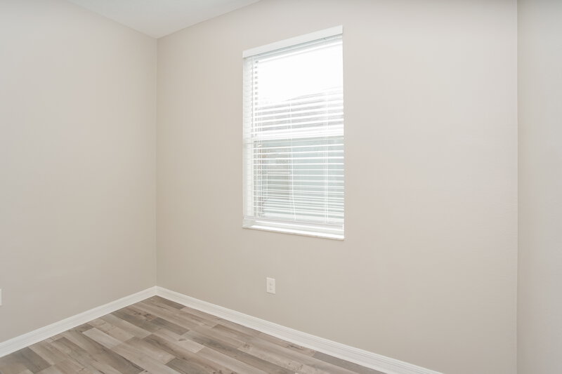 2,335/Mo, 1309 Oak Pond St Ruskin, FL 33570 Bedroom View