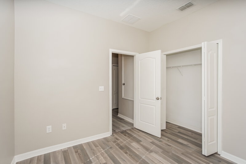 2,335/Mo, 1309 Oak Pond St Ruskin, FL 33570 Bedroom View 2