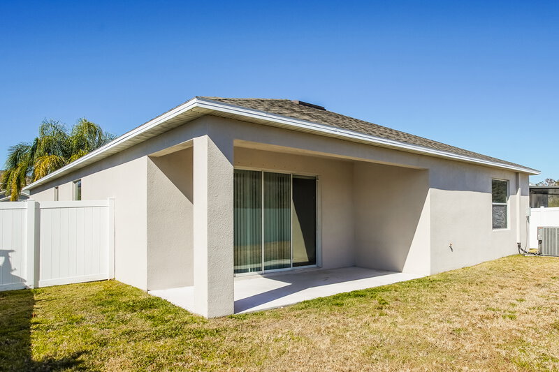 2,335/Mo, 1309 Oak Pond St Ruskin, FL 33570 Rear View