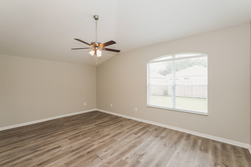 2,080/Mo, 6814 Monarch Park Dr Apollo Beach, FL 33572 Main Bedroom View 2