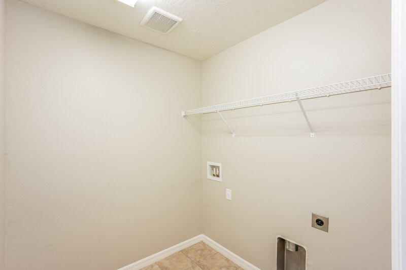4,310/Mo, 9215 Freedom Hill Dr Seffner, FL 33584 Walk In Closet View