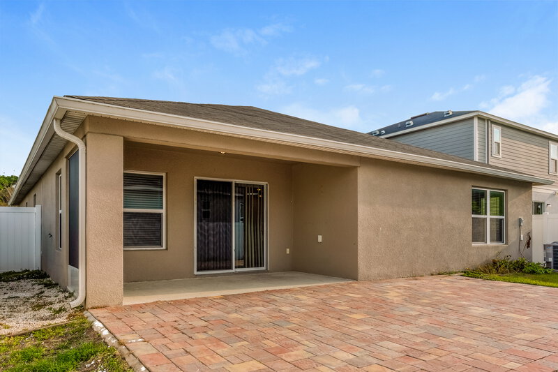 4,310/Mo, 9215 Freedom Hill Dr Seffner, FL 33584 Rear View