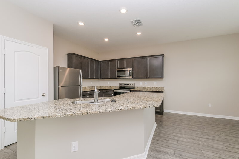 1,815/Mo, 30134 Fedora Cir Brooksville, FL 34602 Kitchen View 2