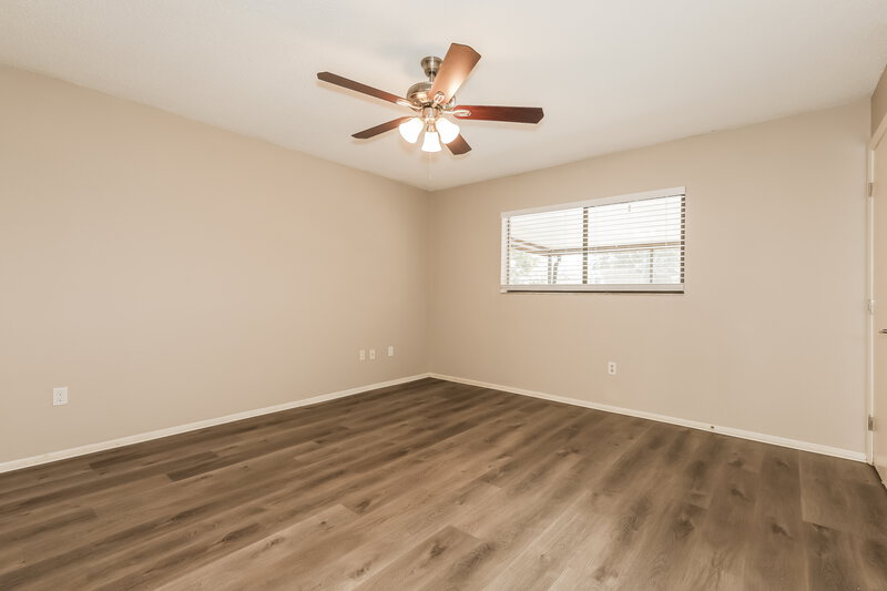 1,935/Mo, 1512 Blueteal Dr Brandon, FL 33511 Main Bedroom View 2