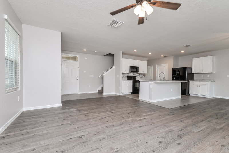 2,335/Mo, 10228 Geese Trail Cir Sun City Center, FL 33573 Living Room View