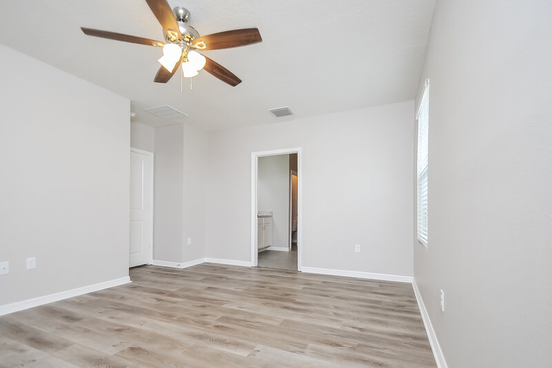2,335/Mo, 10228 Geese Trail Cir Sun City Center, FL 33573 Main Bedroom View 2