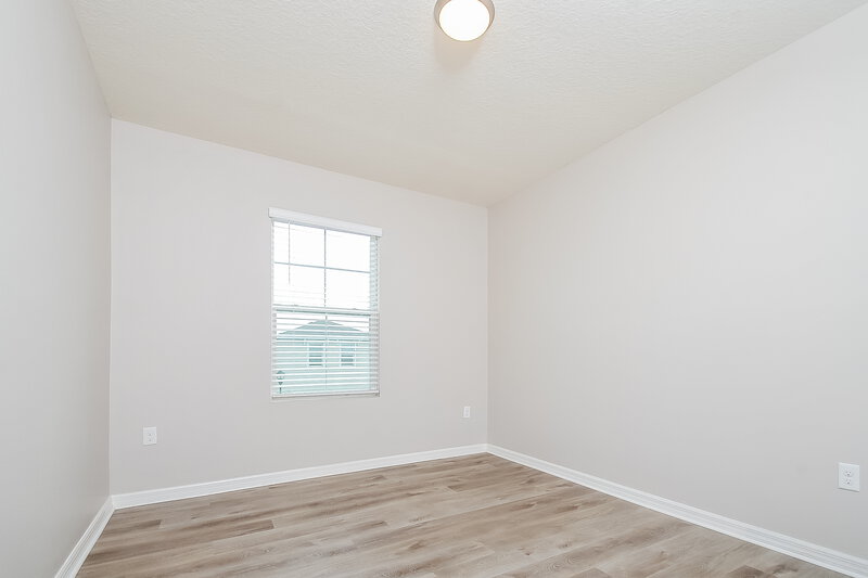 2,335/Mo, 10228 Geese Trail Cir Sun City Center, FL 33573 Bedroom View 3