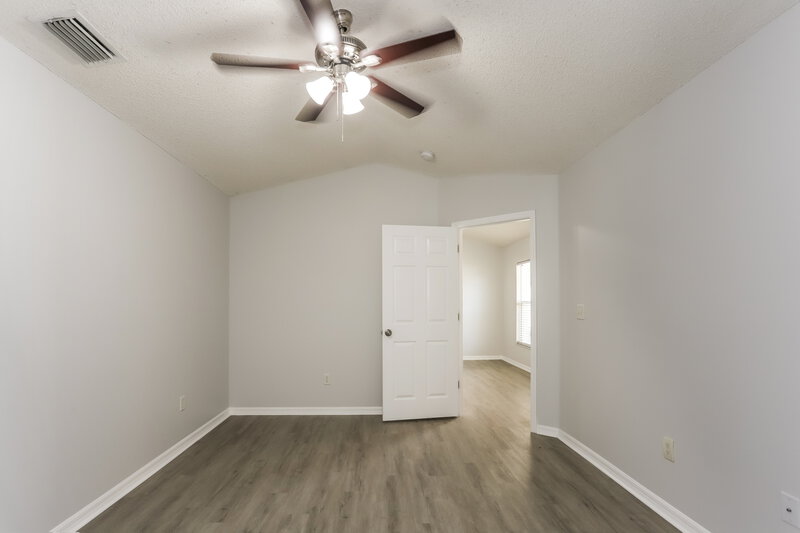 1,740/Mo, 6649 Summer Cove Dr Riverview, FL 33578 Main Bedroom View