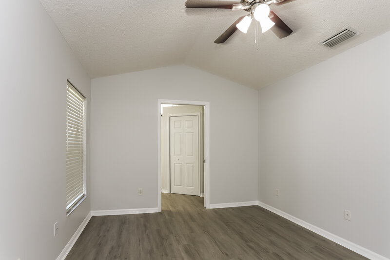 1,740/Mo, 6649 Summer Cove Dr Riverview, FL 33578 Main Bedroom View 2