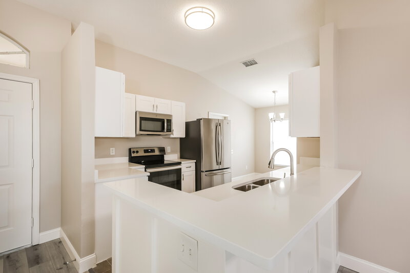 2,175/Mo, 12942 Early Run Ln Riverview, FL 33578 Kitchen View