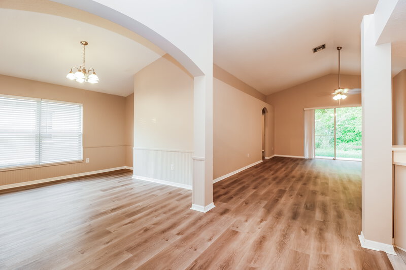 2,550/Mo, 29611 Birds Eye Dr Wesley Chapel, FL 33543 Living Room View 3