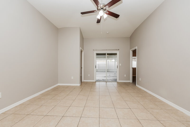 2,220/Mo, 1209 Alpine Lake Dr Brandon, FL 33511 Living Room View
