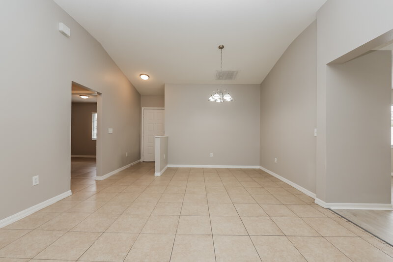 2,220/Mo, 1209 Alpine Lake Dr Brandon, FL 33511 Dining Room View