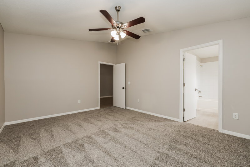 2,220/Mo, 1209 Alpine Lake Dr Brandon, FL 33511 Main Bedroom View 2