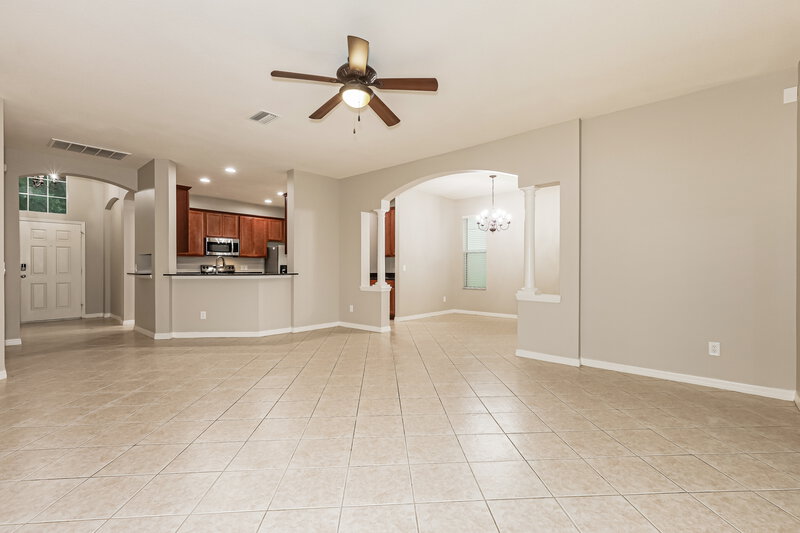 2,505/Mo, 427 Dunaway Dr Valrico, FL 33594 Living Room View 2