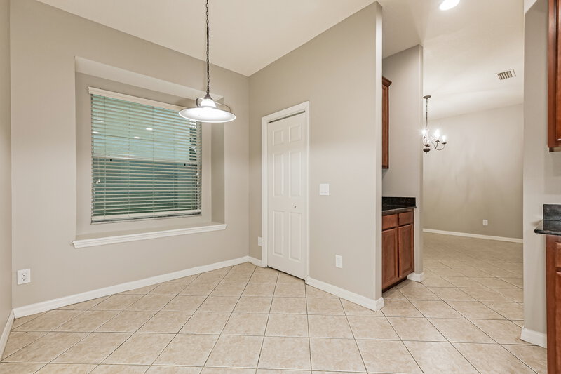 2,505/Mo, 427 Dunaway Dr Valrico, FL 33594 Main Bathroom View 2