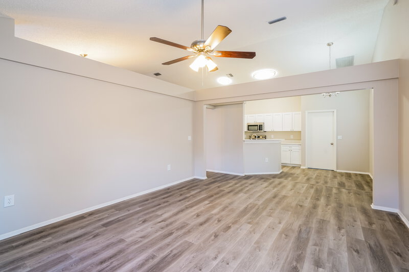 4,310/Mo, 1434 Lakehurst Way Brandon, FL 33511 Family Room View 2