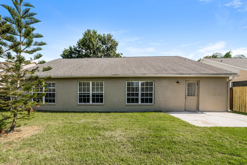 2,555/Mo, 1434 Lakehurst Way Brandon, FL 33511 Rear View