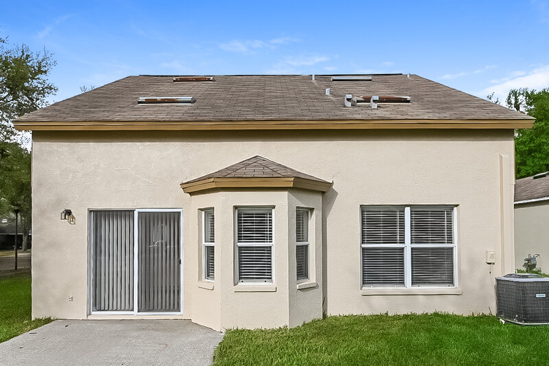2,255/Mo, 6204 Kiteridge Dr Lithia, FL 33547 Rear View