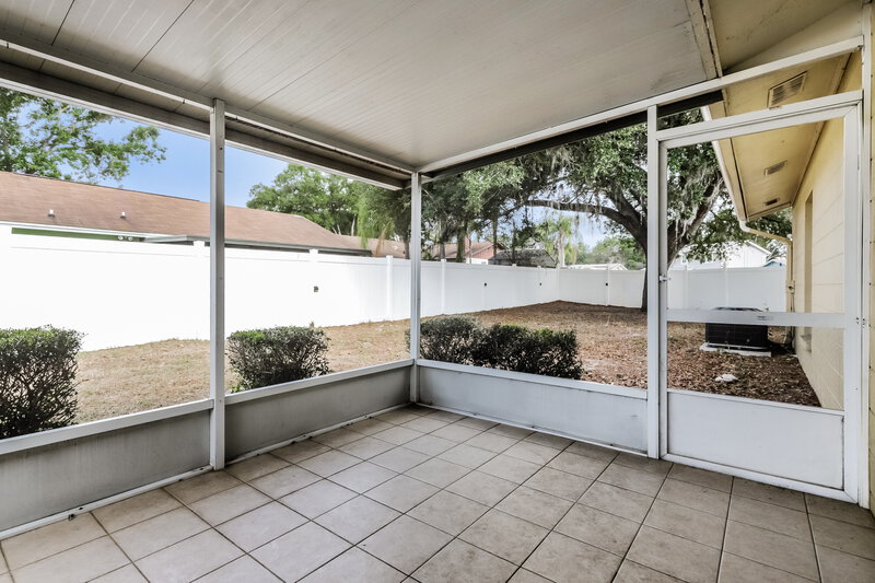 2,215/Mo, 3043 Annadale Cir Brandon, FL 33511 Sun Room View
