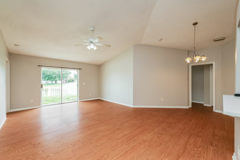 1,960/Mo, 13331 Prestwick Dr Riverview, FL 33579 Living Room View