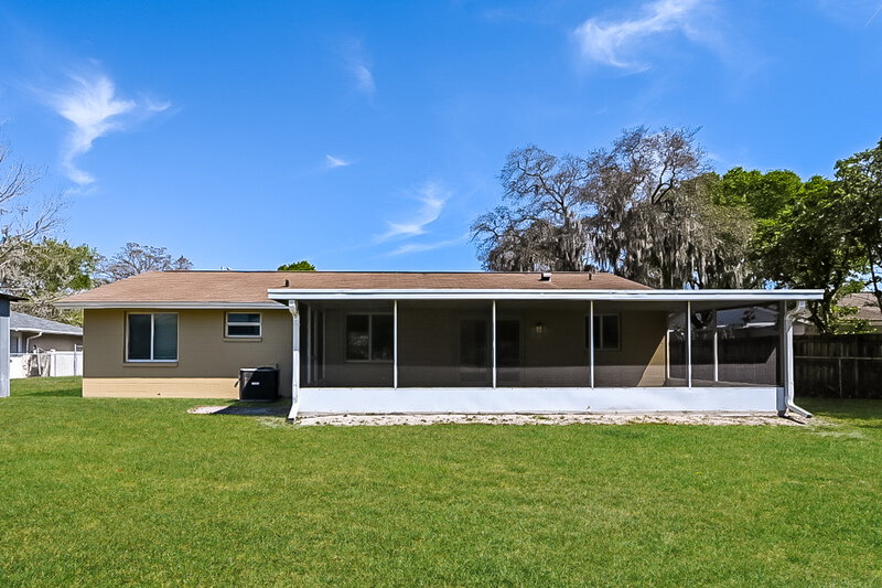 3,560/Mo, 643 Pine Forest Dr Brandon, FL 33511 Rear View