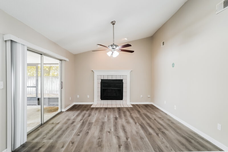 2,425/Mo, 1352 Foxboro Dr Brandon, FL 33511 Living Room View
