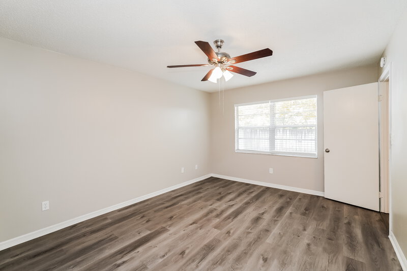 2,425/Mo, 1352 Foxboro Dr Brandon, FL 33511 Main Bedroom View