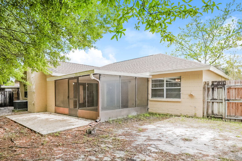 2,425/Mo, 1352 Foxboro Dr Brandon, FL 33511 Rear View