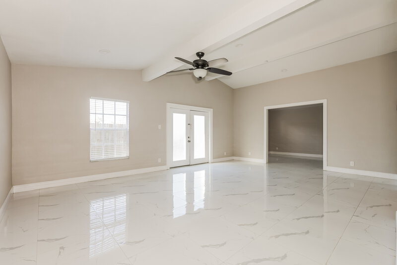 2,490/Mo, 1735 Tarah Trace Dr Brandon, FL 33510 Living Room View