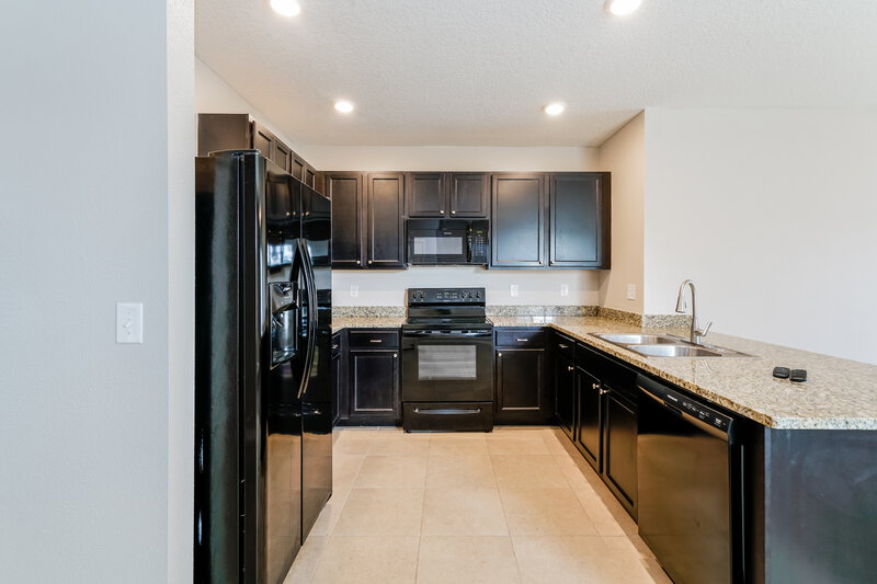 2,310/Mo, 32667 Dashel Palm Ln Wesley Chapel, FL 33543 Kitchen View