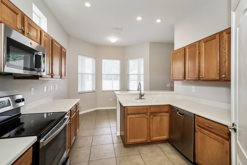 2,155/Mo, 12036 Tasha Ct New Port Richey, FL 34654 Kitchen View