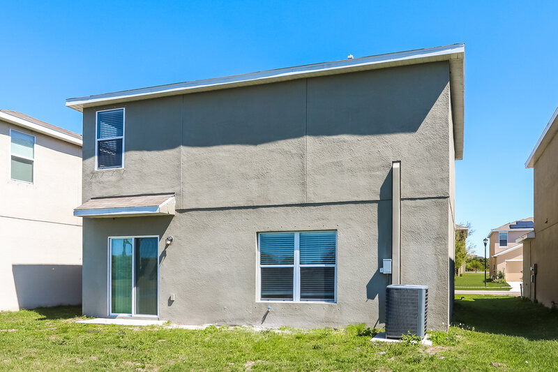 2,430/Mo, 11929 Grand Kempston Dr Gibsonton, FL 33534 Rear View 2