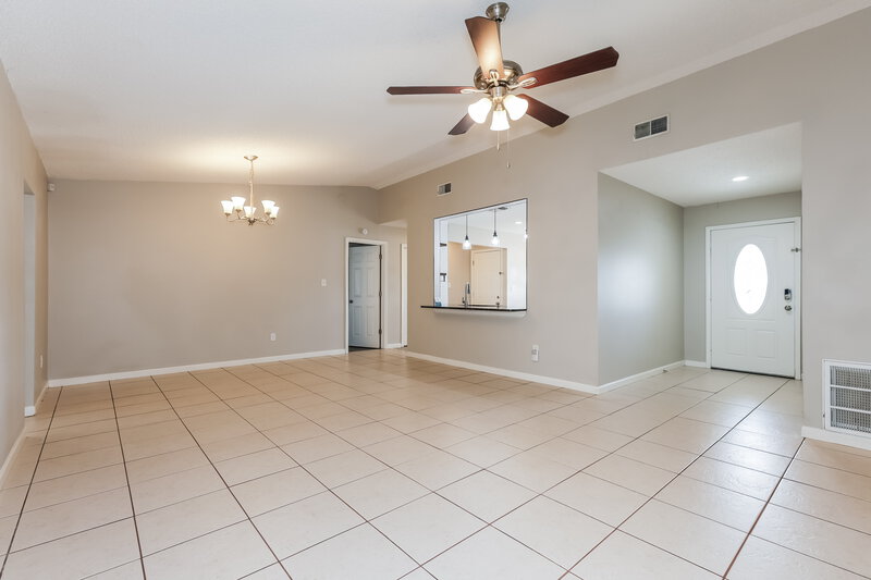 2,370/Mo, 3039 Annadale Cir Brandon, FL 33511 Living Room View